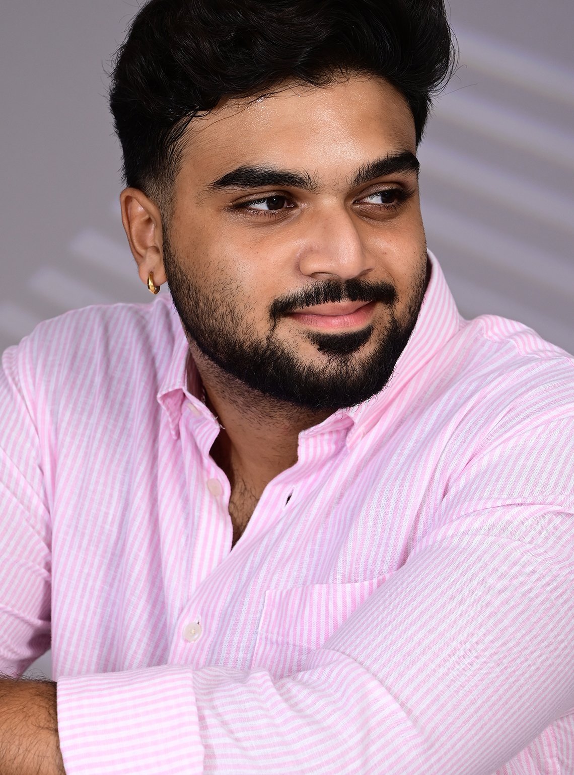 Luxury Pink Stripe Linen Shirt Premium pink striped linen shirt featuring fine vertical stripes and a chest pocket.